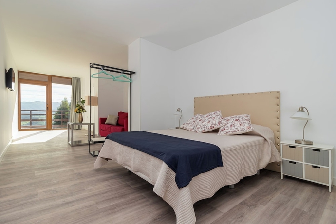 Imagen de la habitación del Hotel Alojamientos Tur&iacute;sticos LA APARECIDA. Foto 10