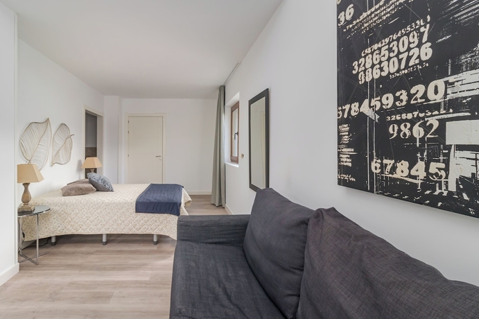 Imagen de la habitación del Hotel Alojamientos Tur&iacute;sticos LA APARECIDA. Foto 12