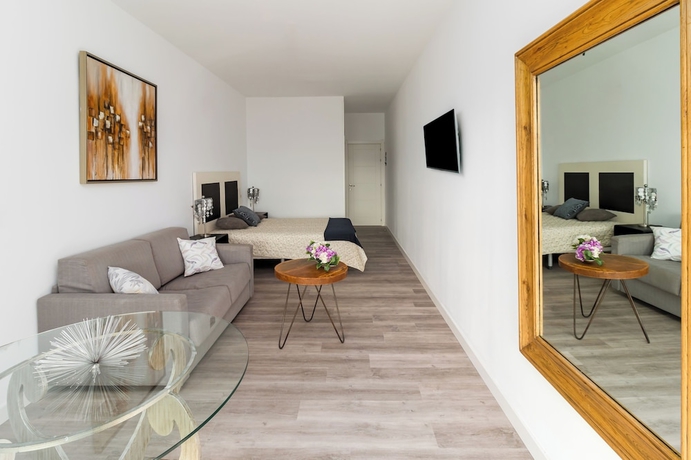 Imagen de la habitación del Hotel Alojamientos Tur&iacute;sticos LA APARECIDA. Foto 15