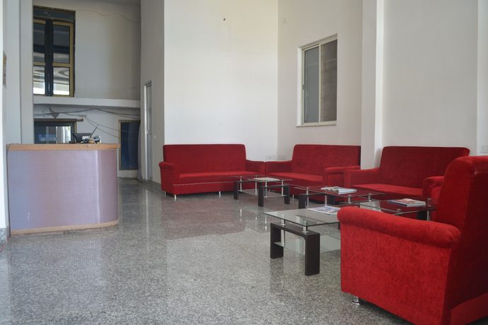 Imagen de los interiores del Hotel Alok House. Foto 12