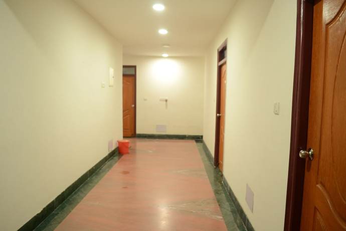 Imagen de los interiores del Hotel Alok House. Foto 13