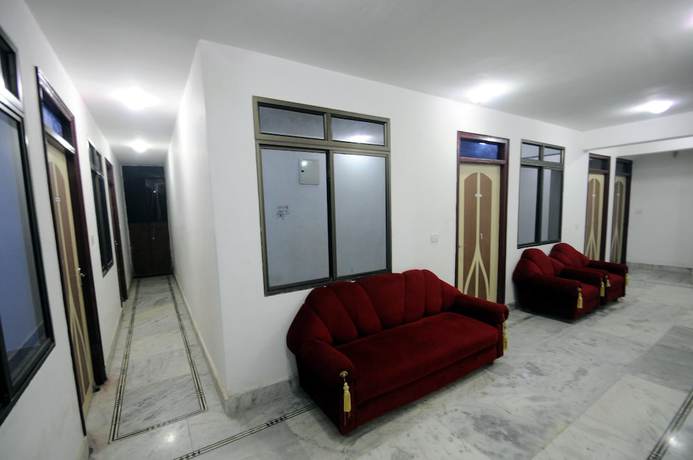 Imagen de los interiores del Hotel Alok House. Foto 15