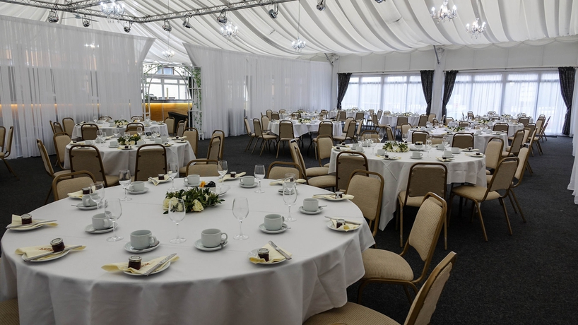 Imagen de los interiores del Hotel Alona. Foto 13