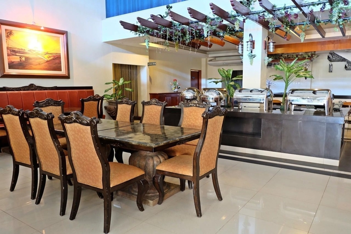 Imagen general del Hotel Alona Kew White Beach Resort. Foto 5