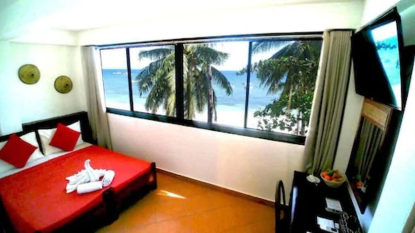 Imagen de la habitación del Hotel Alona Vida Beach Resort. Foto 6