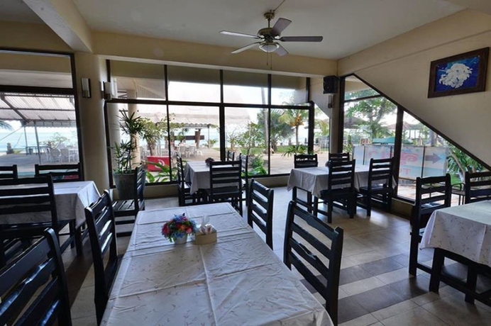 Imagen del bar/restaurante del Hotel Alongkot Beach Resort Khanom. Foto 2