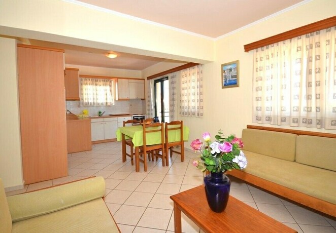 Imagen de la habitación del Hotel Aloni Suites. Foto 20