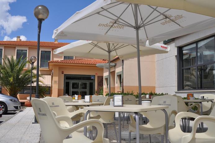 Imagen de la habitación del Hotel Alonso de Monroy. Foto 17