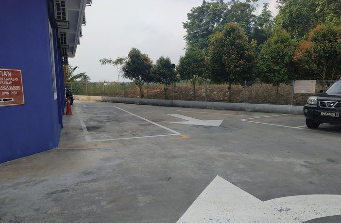 Imagen de los exteriores del Hotel Alor Villa. Foto 13