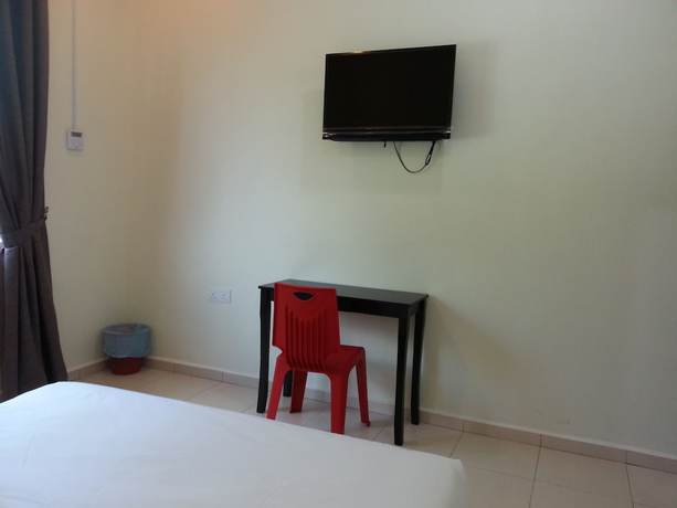 Imagen de la habitación del Hotel Alor Villa. Foto 5