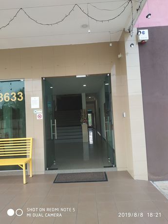 Imagen de los interiores del Hotel Alor Villa. Foto 15