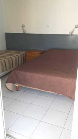 Imagen de la habitación del Hotel Alora Apartments. Foto 8
