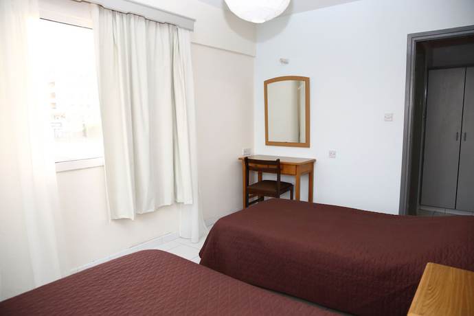 Imagen de la habitación del Hotel Alora Apartments. Foto 19