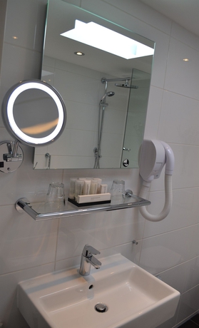 Imagen de la habitación del Hotel Alp Amsterdam. Foto 8