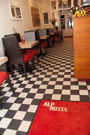 Imagen de los interiores del Hotel Alp Amsterdam. Foto 14