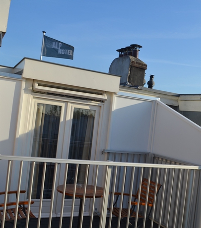 Imagen de los exteriores del Hotel Alp Amsterdam. Foto 13