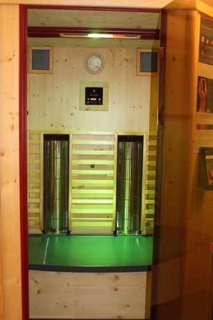 Imagen de la piscina del Hotel Alp Art. Foto 16