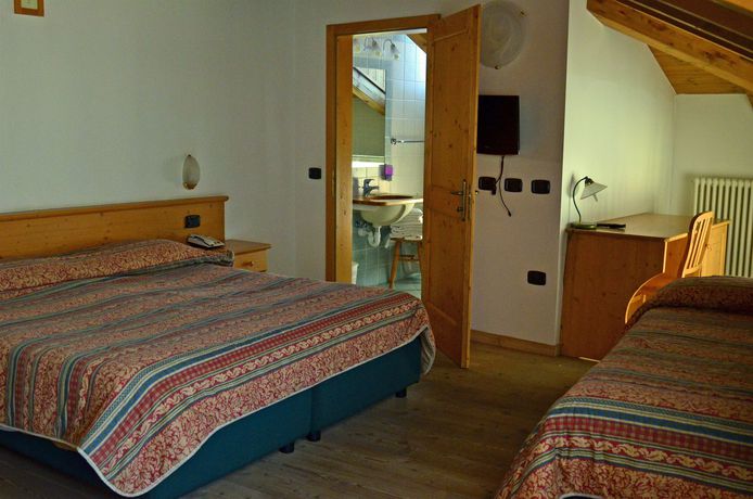 Imagen de la habitación del Hotel Alp Dolomiti. Foto 13