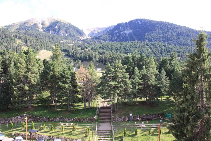 Imagen de los exteriores del Hotel Alp Masella. Foto 10