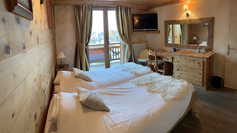 Imagen de la habitación del Hotel Alp'Azur. Foto 5