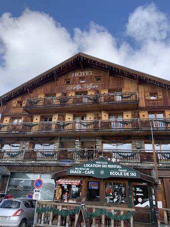 Imagen general del Hotel Alp'Azur. Foto 1