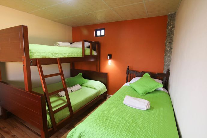 Imagen de la habitación del Hotel Alpachaca. Foto 11