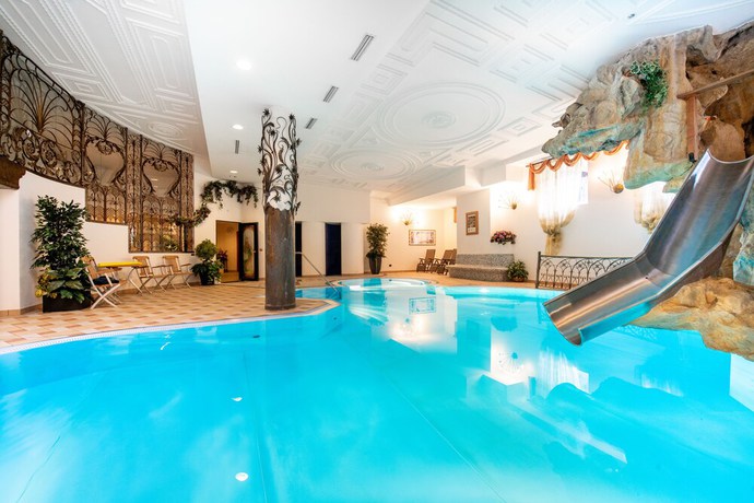 Imagen de la piscina del Hotel Alpe, Alba - D&egrave;lba. Foto 20