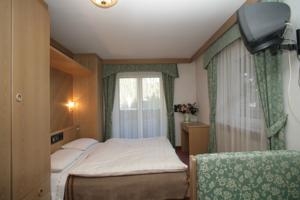 Imagen de la habitación del Hotel Alpe, Canazei. Foto 2