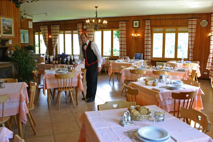 Imagen del bar/restaurante del Hotel Alpe Fleurie, Ayas. Foto 3