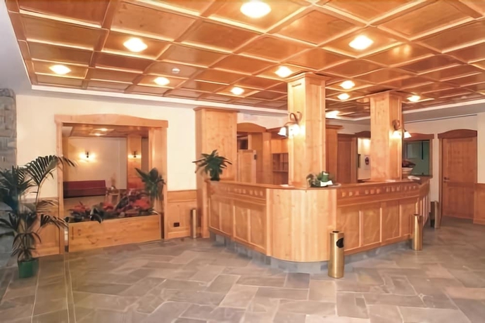 Imagen de los interiores del Hotel Alpechiara. Foto 9