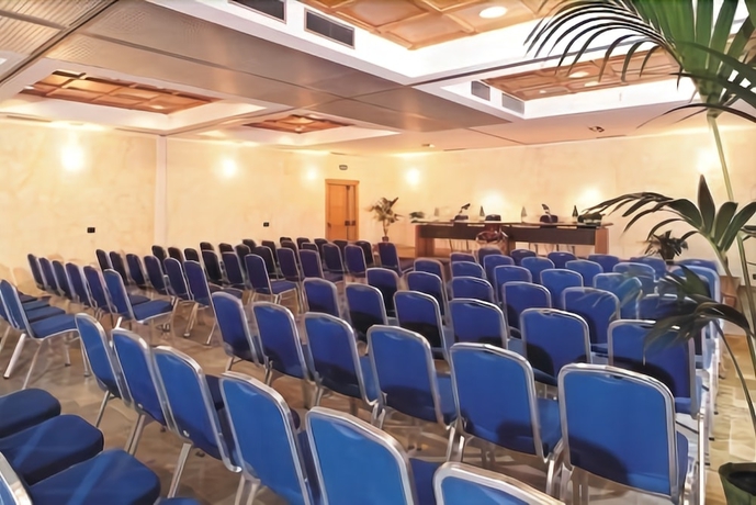 Imagen de los interiores del Hotel Alpechiara. Foto 11