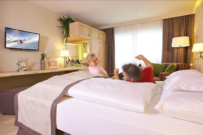 Imagen de la habitación del Hotel Alpeiner Nature Resort Tirol. Foto 7