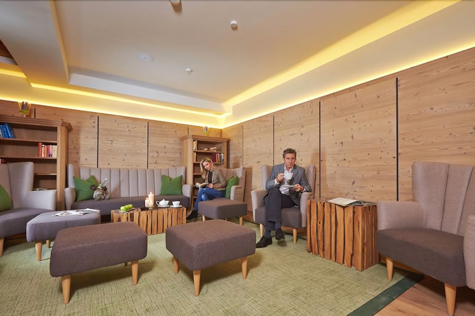 Imagen de los interiores del Hotel Alpeiner Nature Resort Tirol. Foto 18