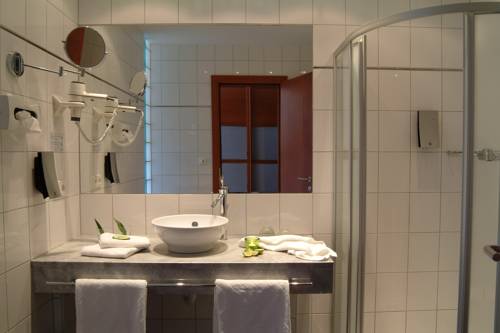 Imagen de la habitación del Hotel Alpen Adria and Spa. Foto 13