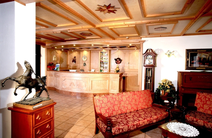 Imagen de los interiores del Hotel Alpen, Andalo. Foto 17