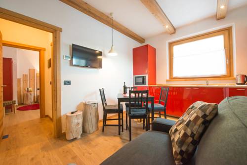 Imagen de la habitación del Hotel Alpen Chalet. Foto 9