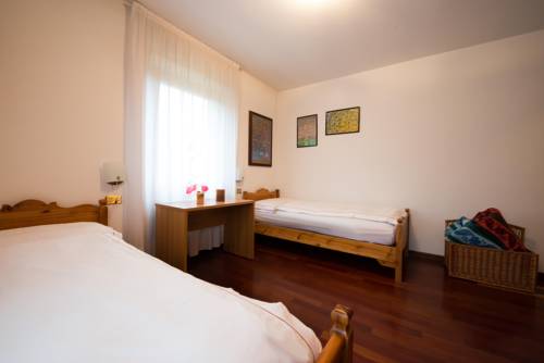 Imagen de la habitación del Hotel Alpen Chalet. Foto 12