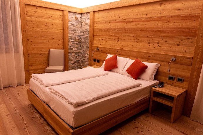 Imagen de la habitación del Hotel Alpen Garten Margherita. Foto 5