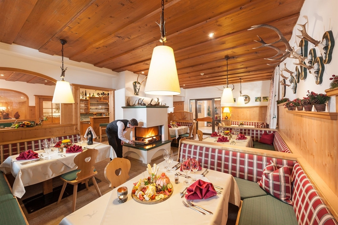 Imagen del bar/restaurante del Hotel Alpen Gl&uuml;ck Kirchberger Hof. Foto 3