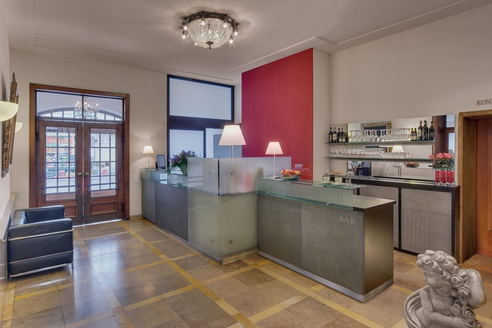 Imagen de los interiores del Hotel Alpen München. Foto 18