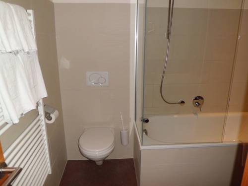 Imagen de la habitación del Hotel Alpen Post. Foto 4