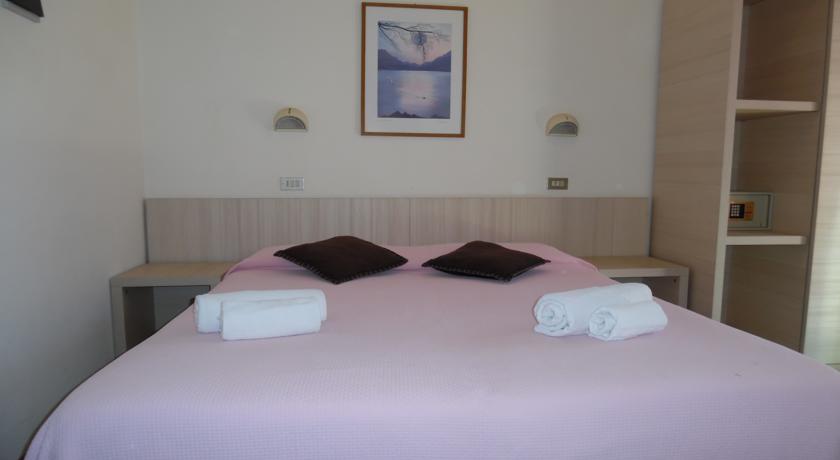 Imagen general del Hotel Alpen, Rimini. Foto 2