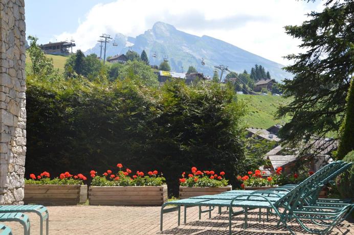 Imagen de los exteriores del Hotel Alpen Roc, La Clusaz. Foto 5