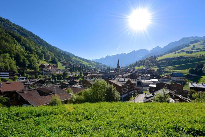 Imagen de los exteriores del Hotel Alpen Roc, La Clusaz. Foto 6