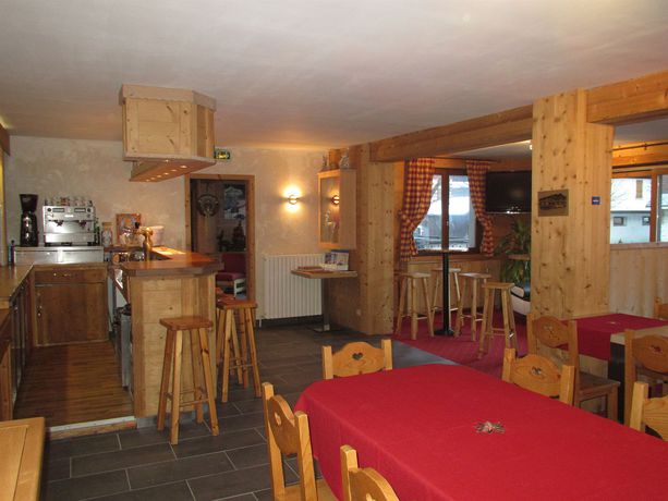 Imagen del bar/restaurante del Hotel Alpen Roc, Morzine. Foto 3