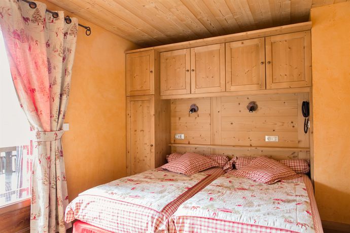 Imagen de la habitación del Hotel Alpen Roc, Morzine. Foto 13
