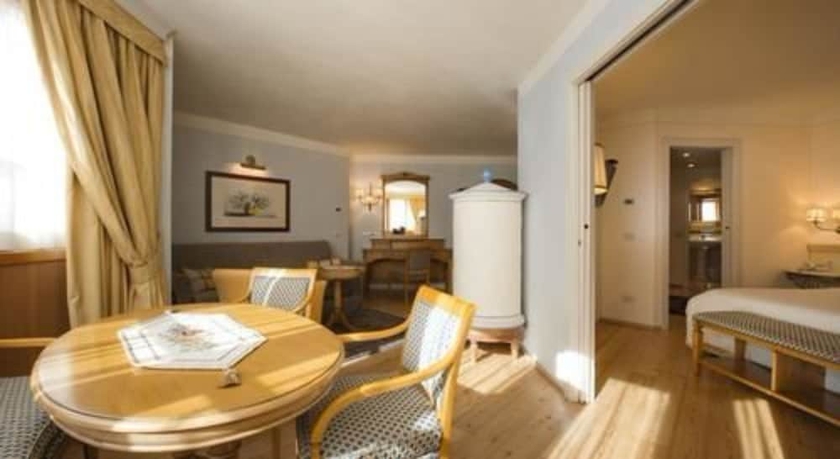 Imagen de la habitación del Hotel Alpen Suite. Foto 6