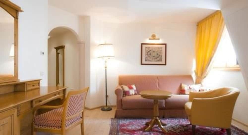 Imagen de la habitación del Hotel Alpen Suite. Foto 11