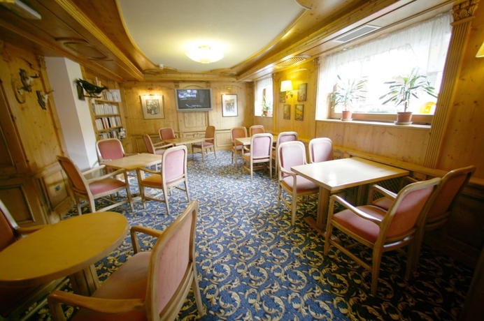 Imagen de los interiores del Hotel Alpen Vidi. Foto 18