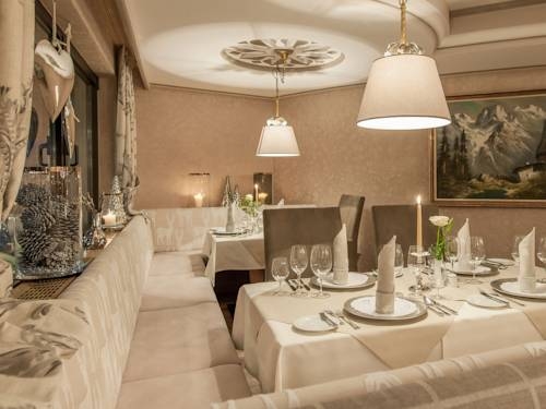 Imagen general del Hotel Alpen Wellness Resort Hochfirst. Foto 8